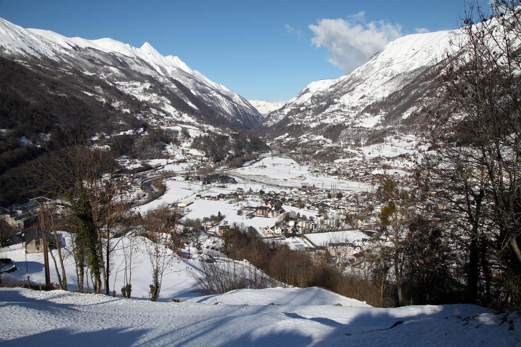 Hotel Roulottes Montagne Pyrenees Luz-Saint-Sauveur Exterior foto