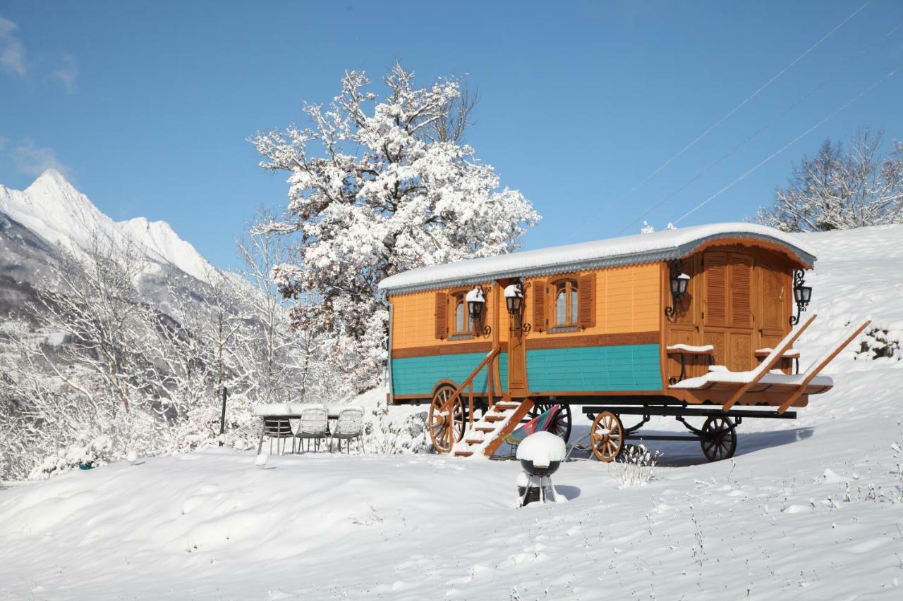 Hotel Roulottes Montagne Pyrenees Luz-Saint-Sauveur Exterior foto